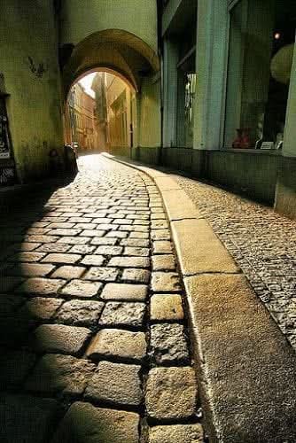 6990ef4f00096 bp cover image